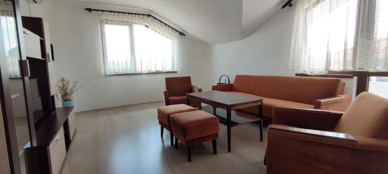 Yanevi Apartments Tschernomorez Exterior foto